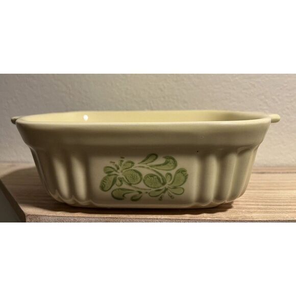Pfaltzgraff Village Pattern Yellow Ribbed Baking Dish Loaf Pan 16oz‎ 1983 - Picture 1 of 3